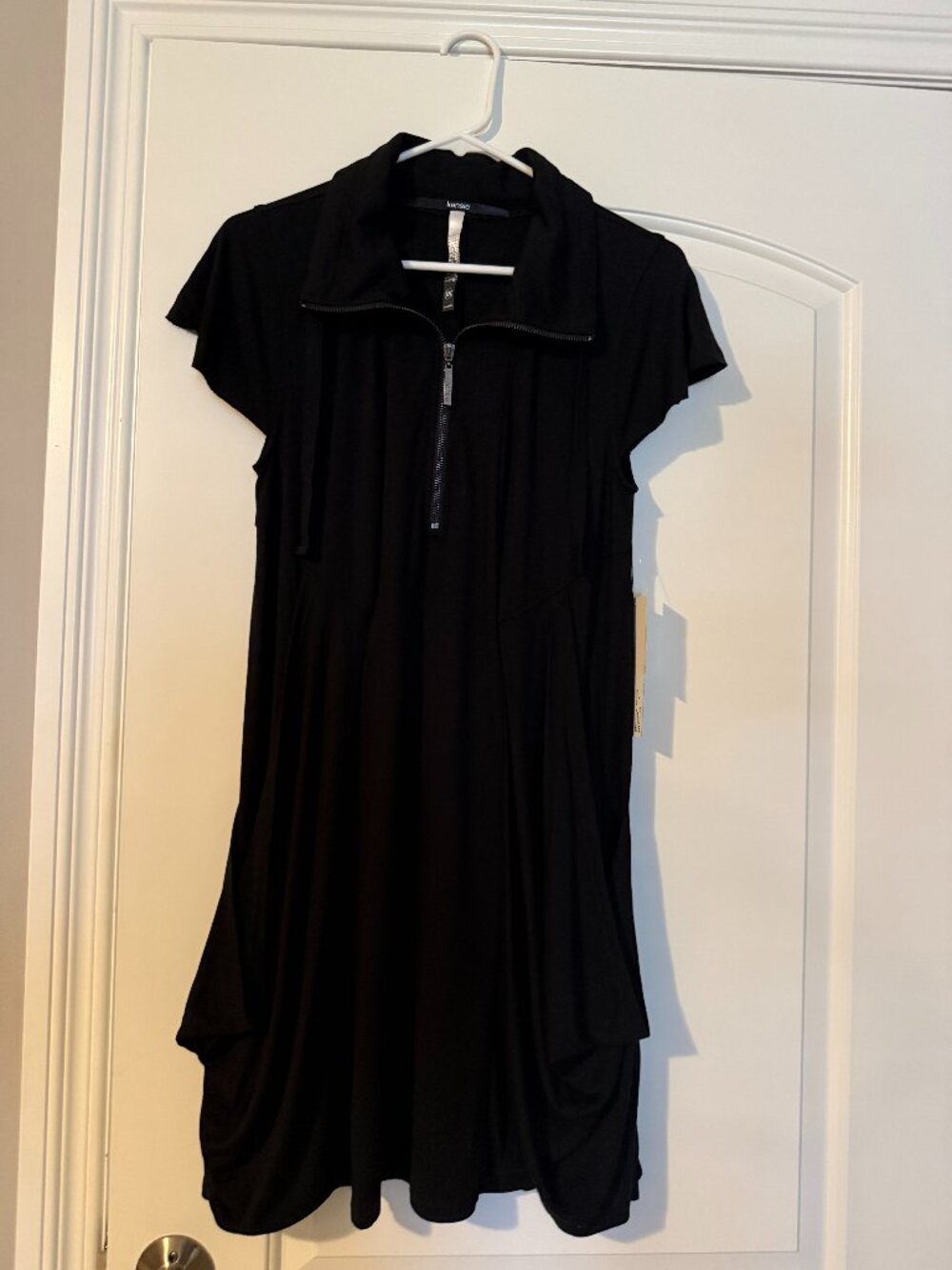 NWT Kinsie Black Size M Dress Tunic